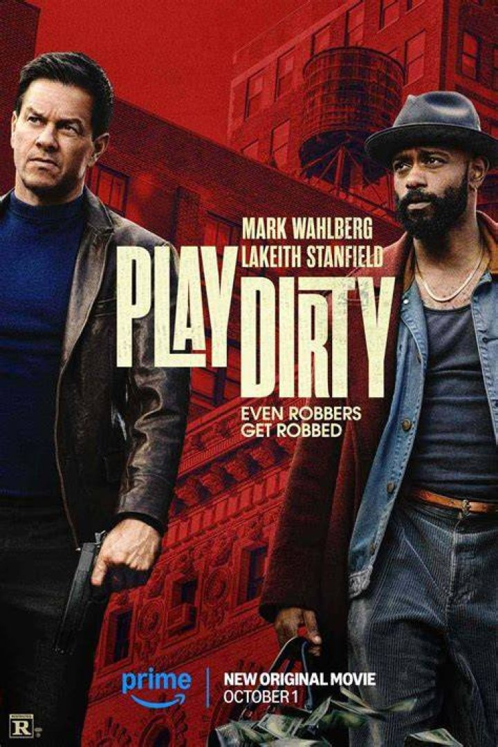 Behind The Scenes: The Allure Of The Dirty Movie Cast