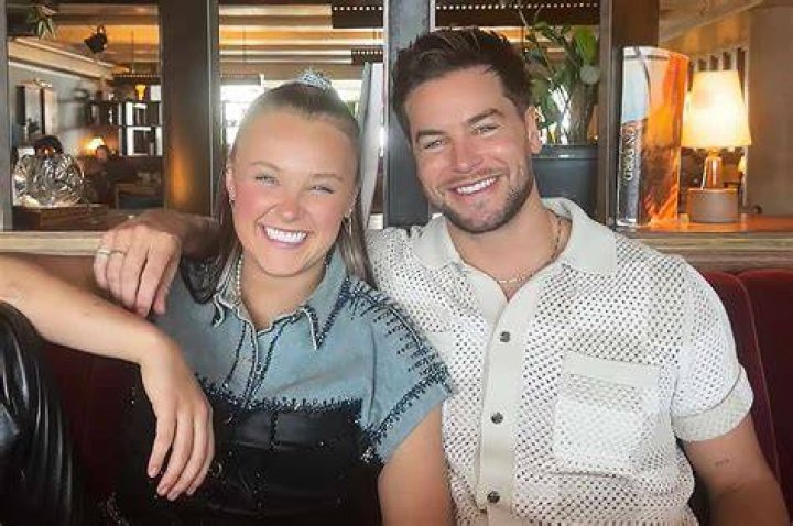 Discover Sam Reid's Relationship Status: Is He Dating?