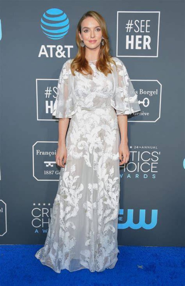 Discovering Jodie Comer Height In Feet: A Closer Look At The Star