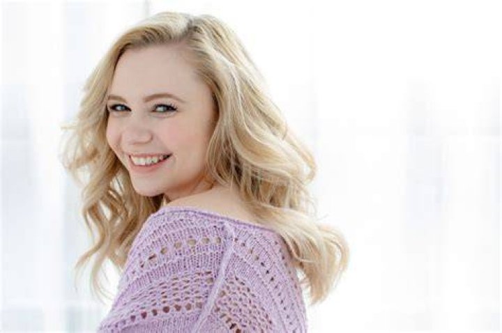 Kendra Middleton: A Dive Into Her Twitter World
