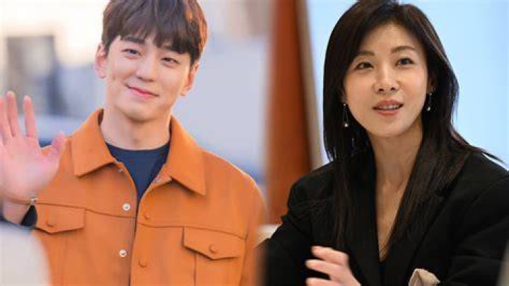 Kim Ji Won's Relationship Status: A Detailed Unveiling
