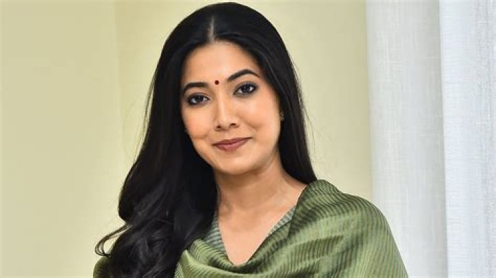 Pooja Sarathkumar: A Journey Of Talent And Grace
