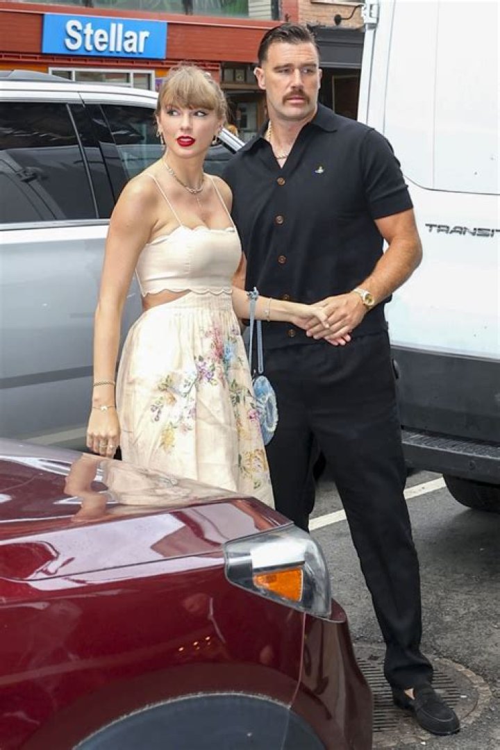 Travis Kelce's Wife Accident: A Heartfelt Look At The Incident
