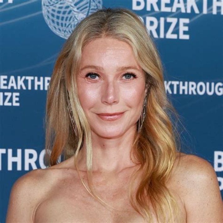 Unveiling Gwyneth Paltrow's Height: A Look At The Starlet's Stature