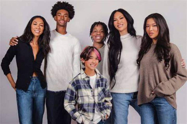 Unveiling The Legacy: The Parents Of Kimora Lee Simmons