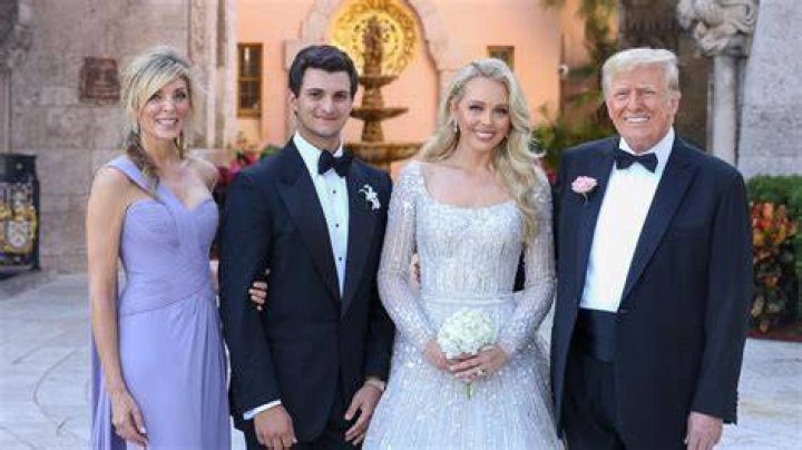 Unveiling The Mystery: The Pic Of Barron Trump's Girlfriend