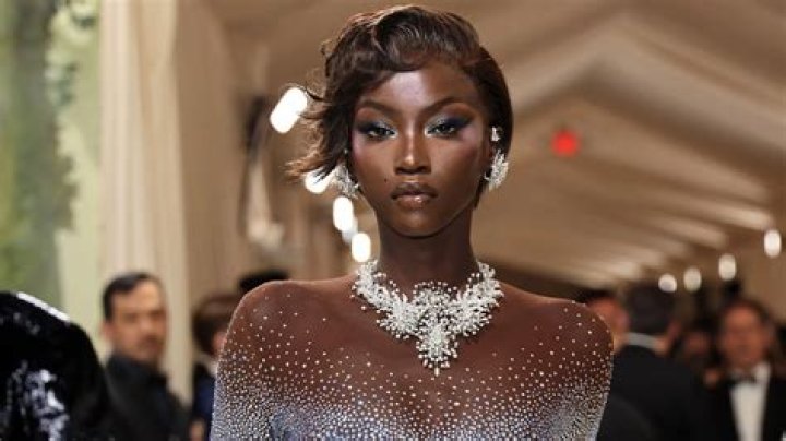 Unveiling The Wealth Of A Supermodel: How Much Is Naomi Campbell Worth?